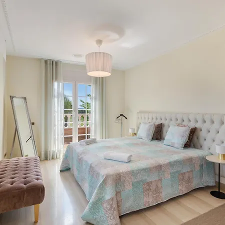 Vineyard Vista Retreat - Holiday home *