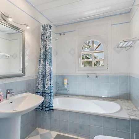 Holiday home Vineyard Vista Retreat - *