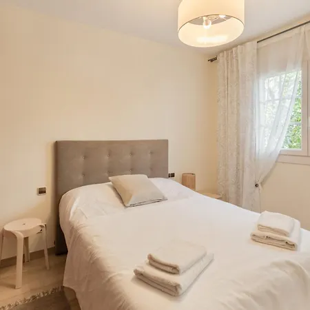 Vineyard Vista Retreat - *