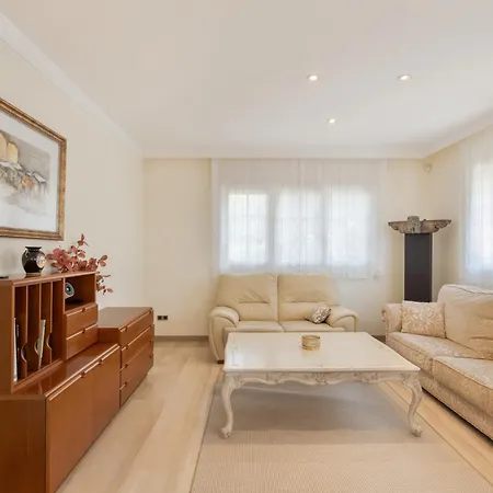 Holiday home Vineyard Vista Retreat - *